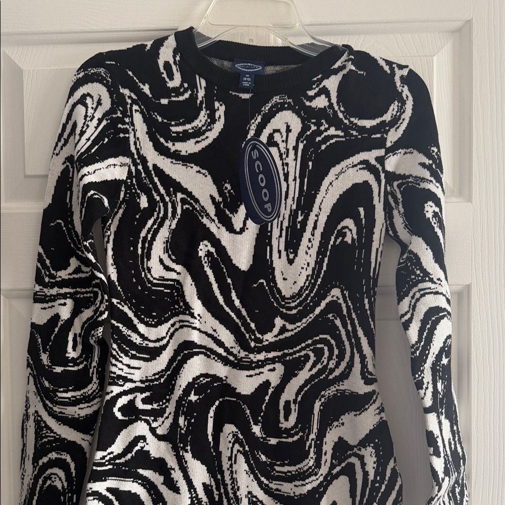 Monochrome Swirl Women's Sweatshirt